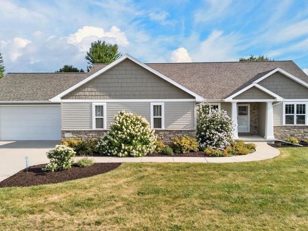5148 HIGH POINT DRIVE, Winneconne, WI 54986
