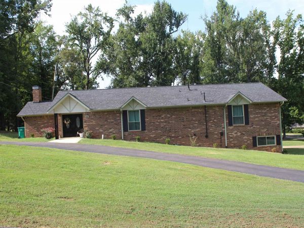 1001 N 14th Street , Nashville, AR 71852