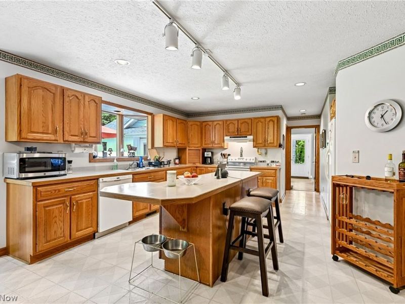 2660 S Medina Line Road, Wadsworth, OH 44281 Photo 13