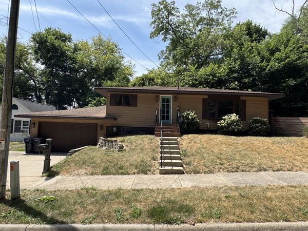 625 Thomas Street, Janesville, WI 53545