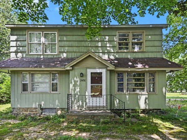 2430 W Kimmel Road, Jackson, MI 49201