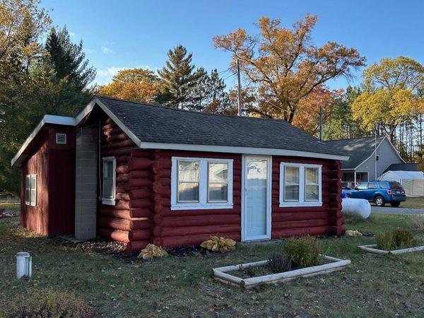 1416 Seaman Road, Wellston, MI 49689