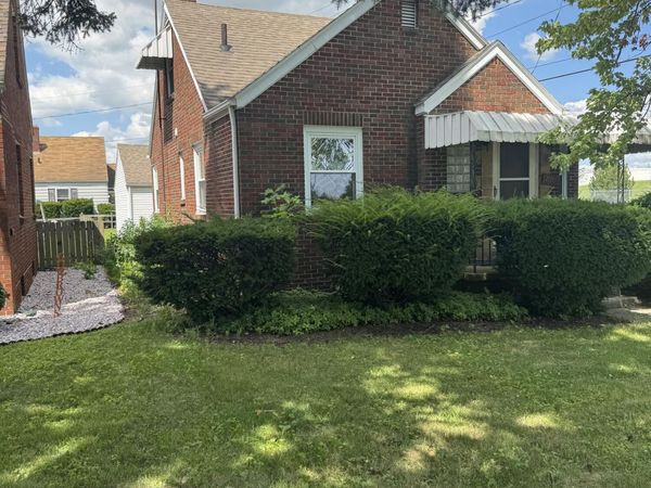 1602 Glenross Boulevard , Oregon, OH 43616