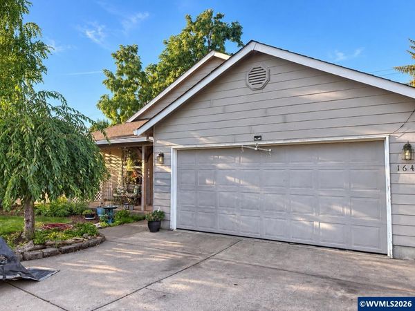 1642 SE Cortland Av, Dallas, OR 97338