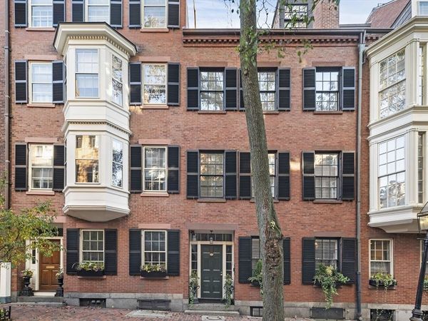 54 Pinckney St, Boston, MA 02114