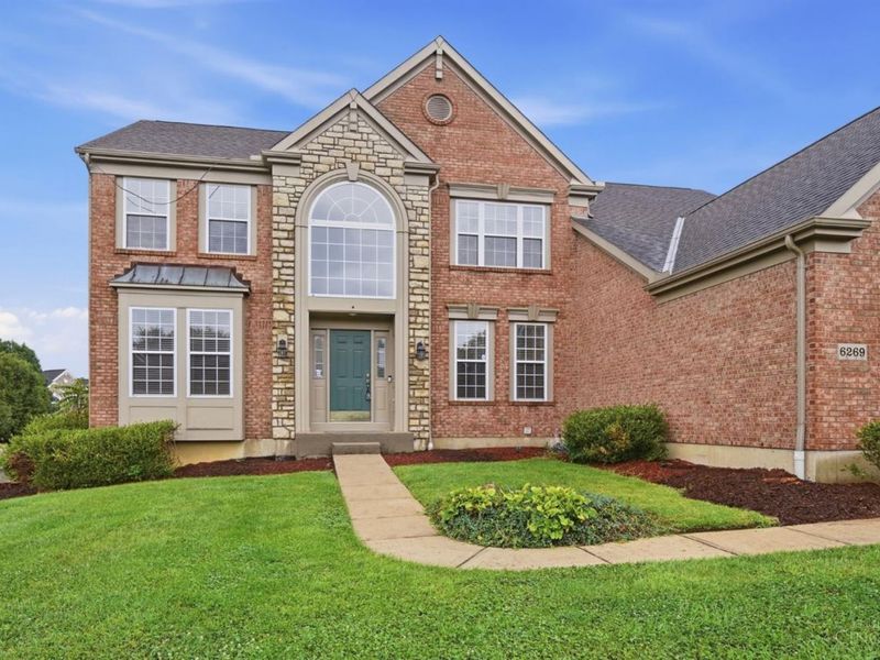 6269 Hedgerow Drive, West Chester, OH 45069 Photo 2