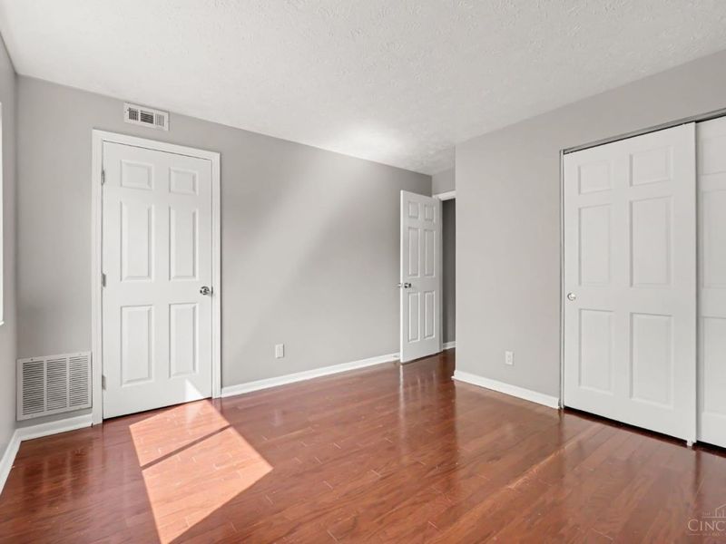 1544 W Galbraith Road, Unit 412, North College Hill, OH 45231 Photo 11