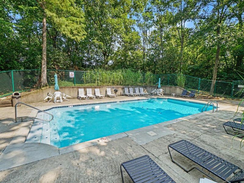 1544 W Galbraith Road, Unit 412, North College Hill, OH 45231 Photo 15