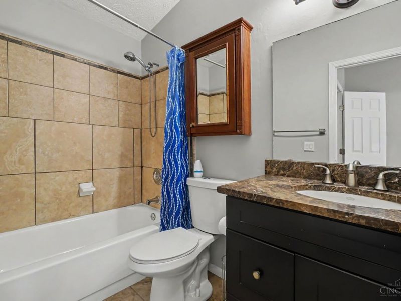 1544 W Galbraith Road, Unit 412, North College Hill, OH 45231 Photo 9