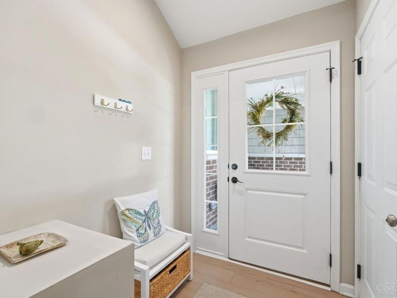4370 Waters Edge Lane, Turtle Creek Twp, OH 45036 Photo 6