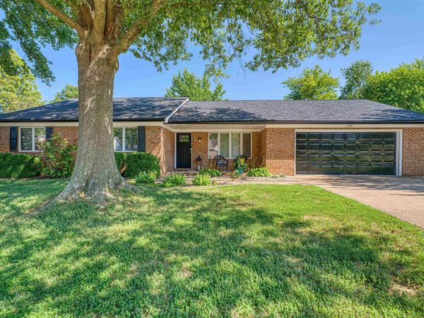 8666 Greywing Drive, Newburgh, IN 47630