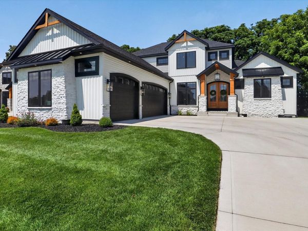 11171 Albany Ridge Drive, Osceola, IN 46561