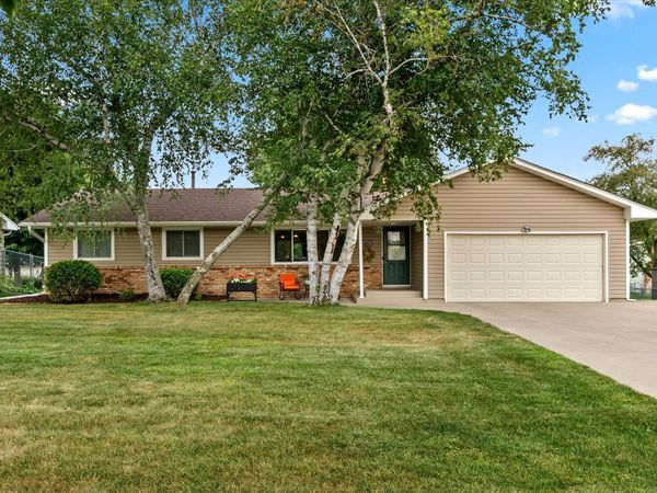 2682 5th Street NW, New Brighton, MN 55112