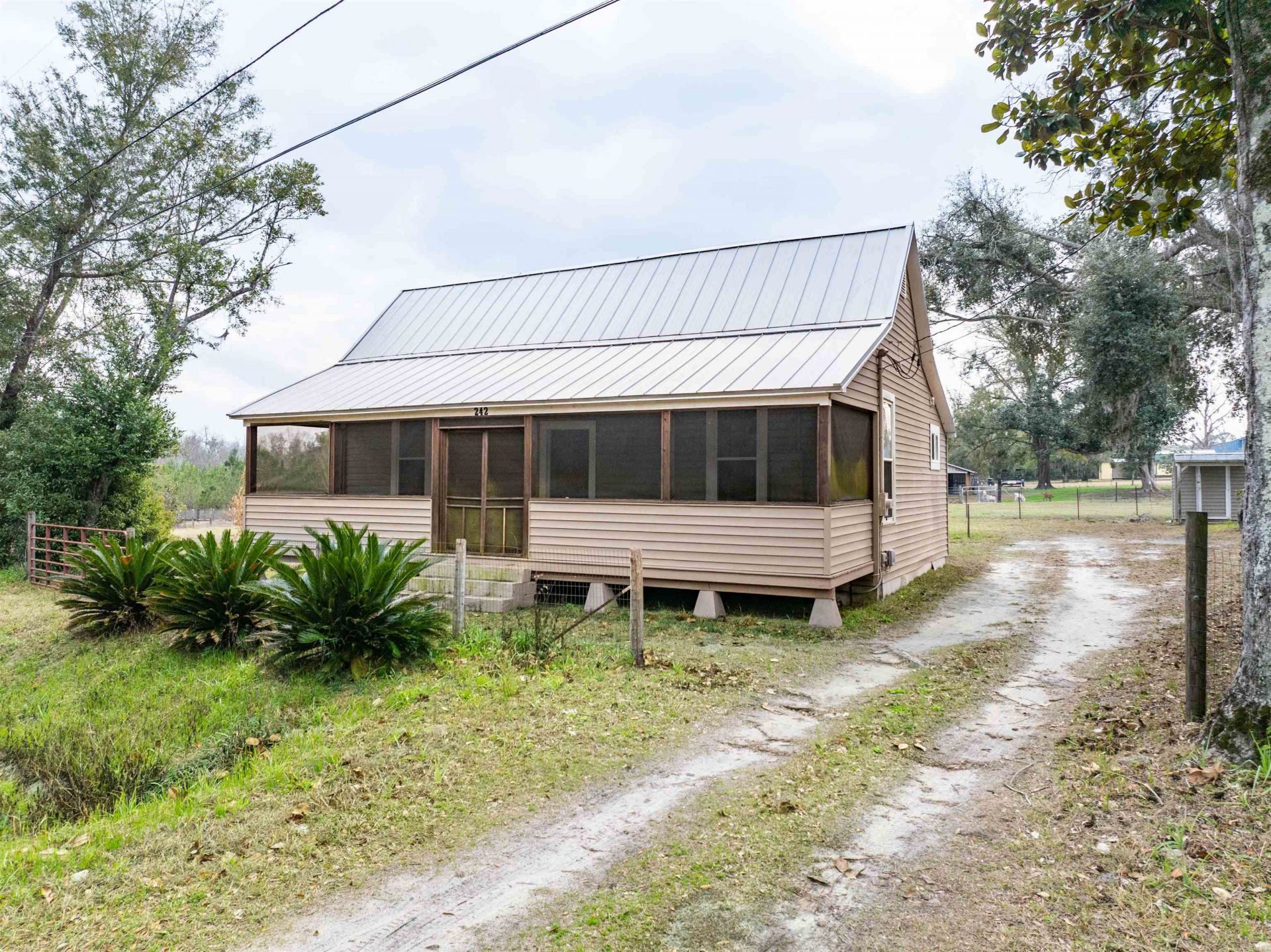 242 NE Bellville Road , Pinetta, FL 32350 Photo