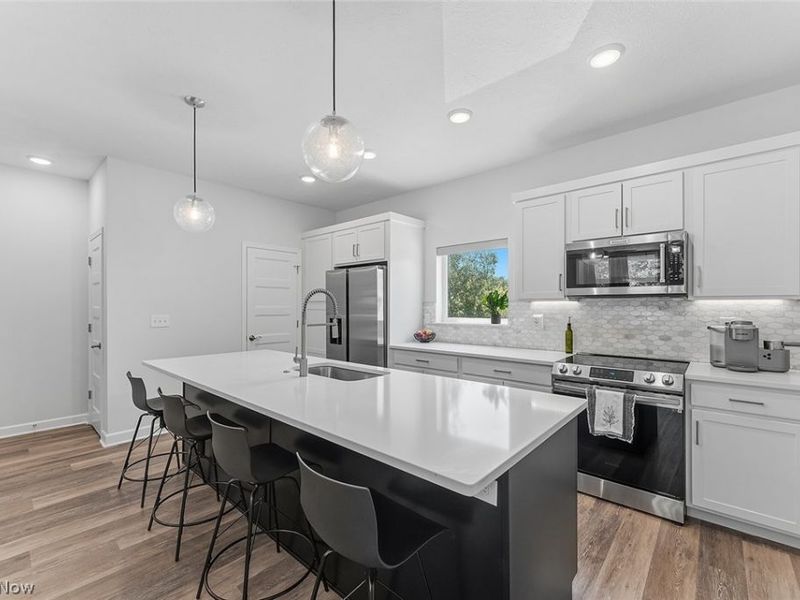 2308 Fulton Road , Cleveland, OH 44113 Photo 8