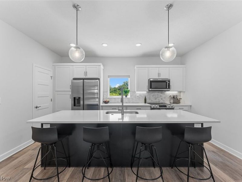 2308 Fulton Road , Cleveland, OH 44113 Photo 9