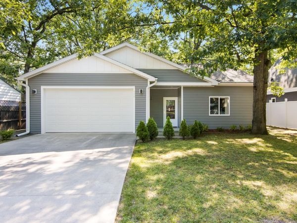 939 Grant Street, Traverse City, MI 49686