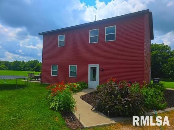 9379 ILLINI Lane, Palmyra, IL 62674