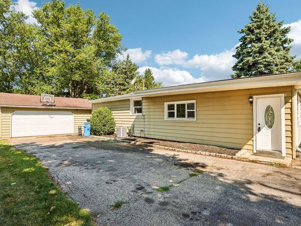 1422 N Second St, Watertown, WI 53098