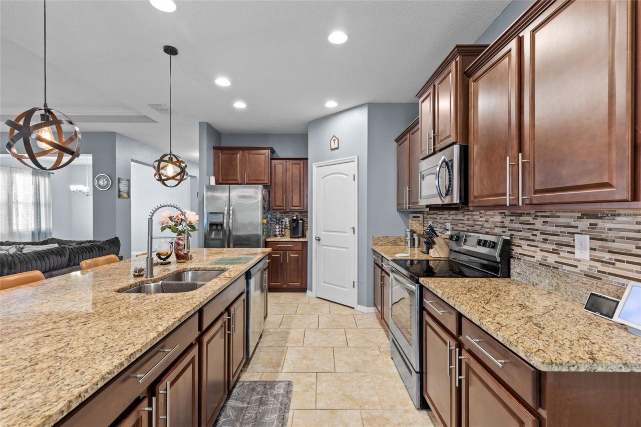 1799 Ranger Highlands Road , Kissimmee, FL 34744 Photo