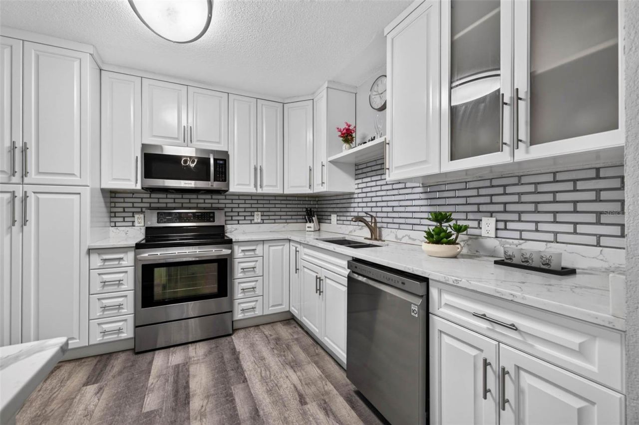 3164 52nd Way N, Saint Petersburg, FL 33710 Photo