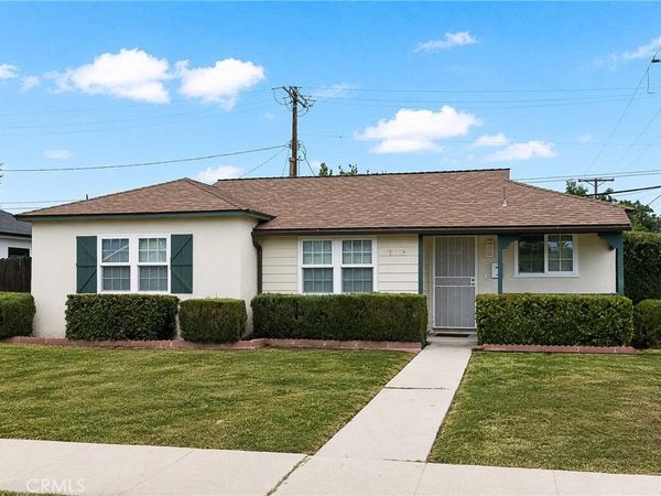 7002 Aura, Reseda, CA 91335