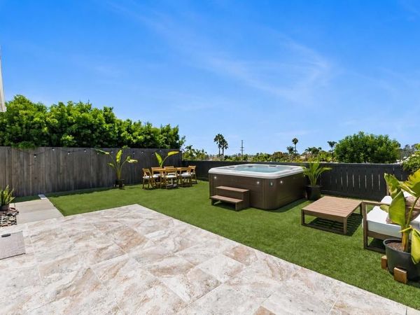 212 Gloxina St, Encinitas, CA 92024