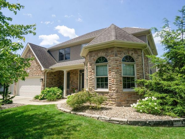 8069 Saybrook Drive , Westerville, OH 43082