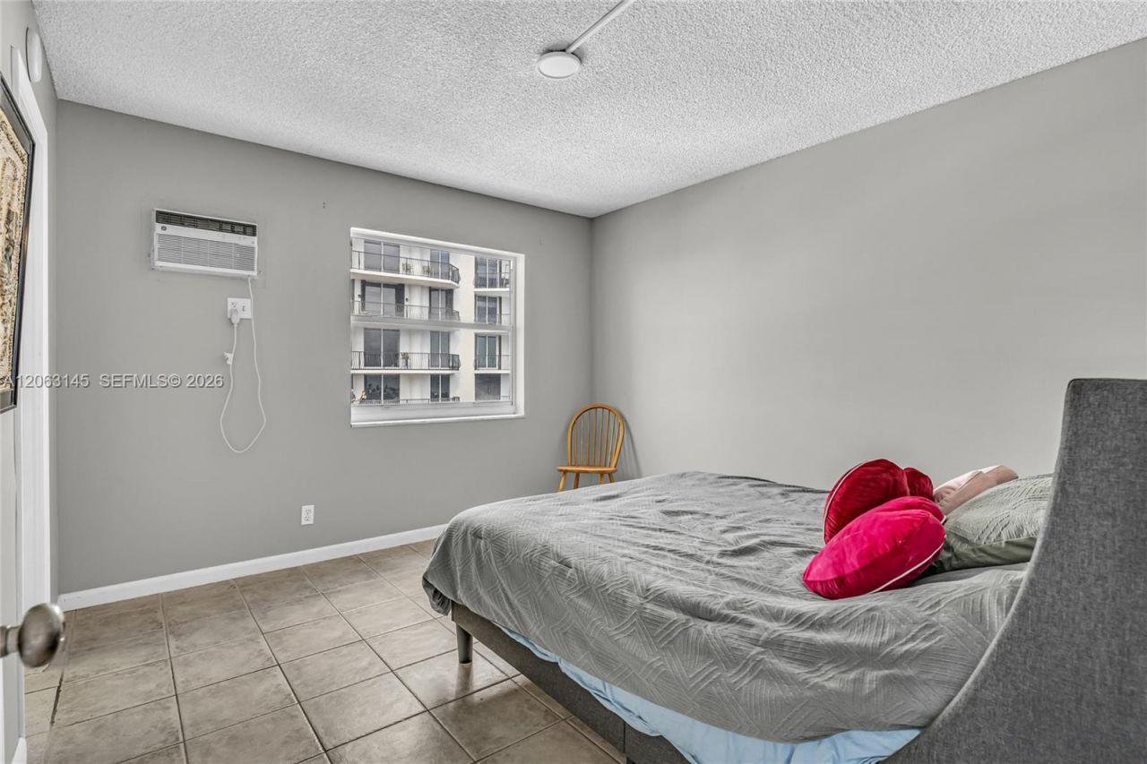 200 S Birch Rd , Unit 1015, Fort Lauderdale, FL 33316 Photo