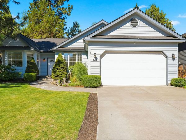 947 SE Sunwood Court, Bend, OR 97702