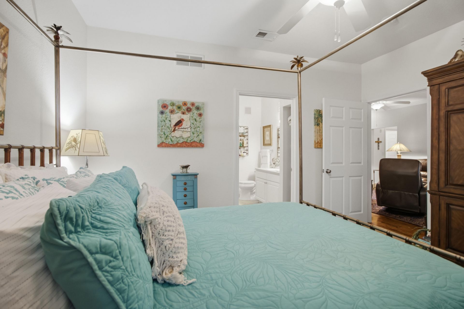 60 Fenwick Hall Allee Alley Photo 17