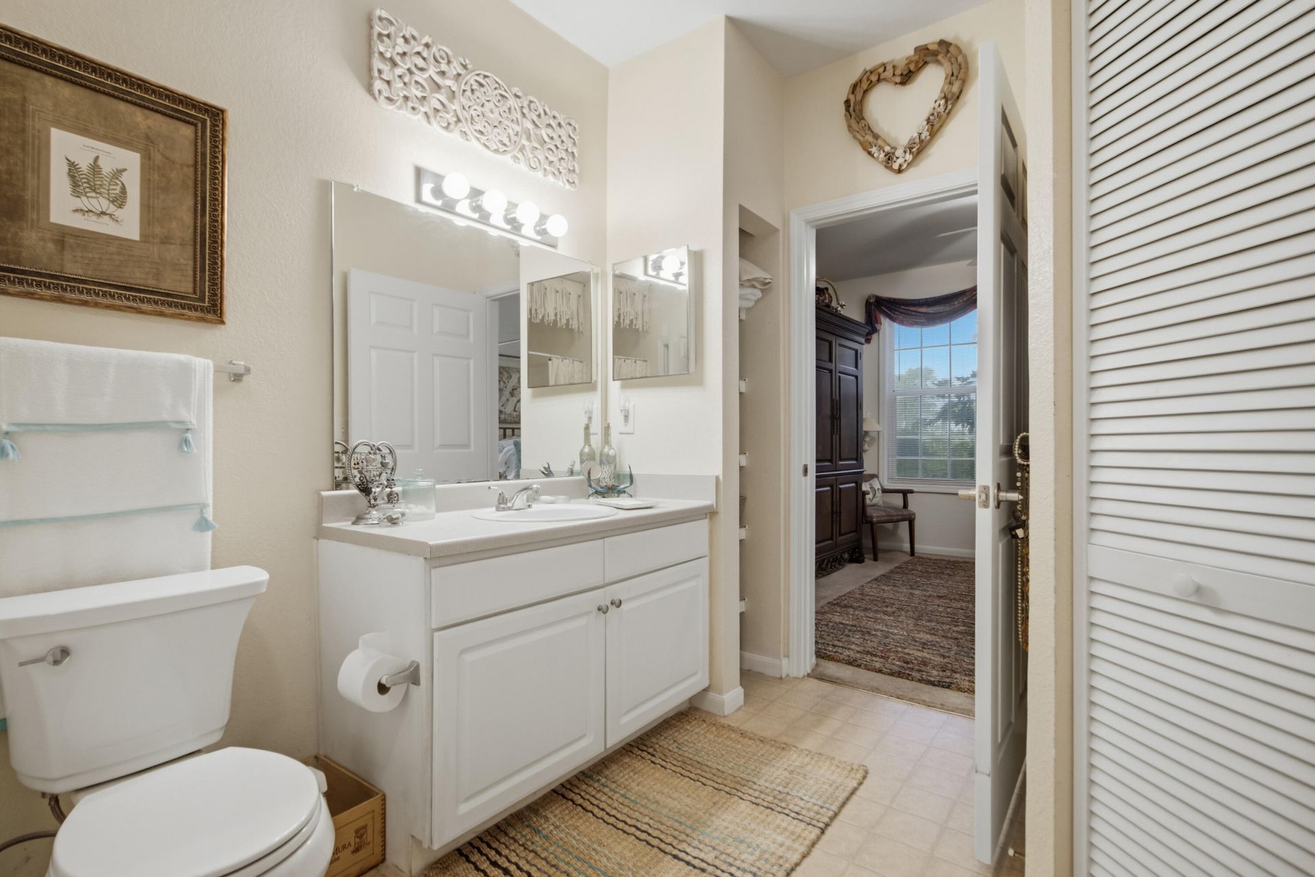 60 Fenwick Hall Allee Alley Photo 19