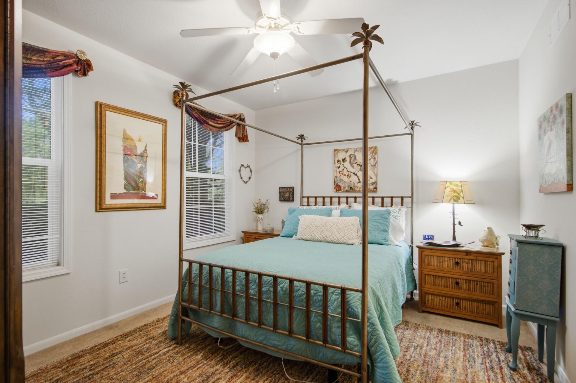 60 Fenwick Hall Allee Alley Photo 20