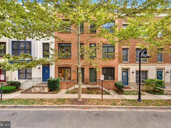 5615 44TH AVENUE, HYATTSVILLE, MD 20781