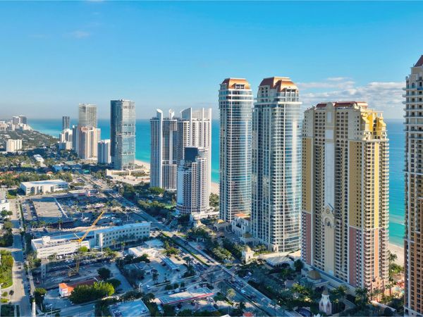 17901 COLLINS Avenue, Unit 1102, Sunny Isles Beach, FL 33160