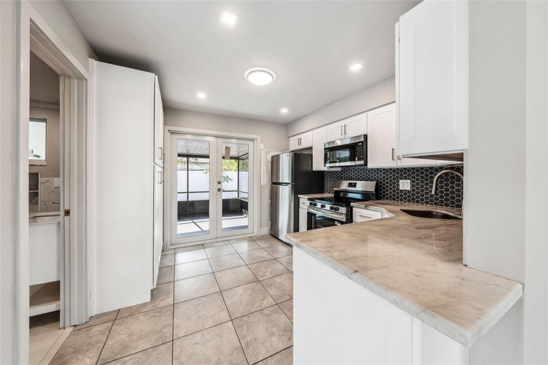 4800 NE 4th Avenue, Fort Lauderdale, FL 33334 Photo