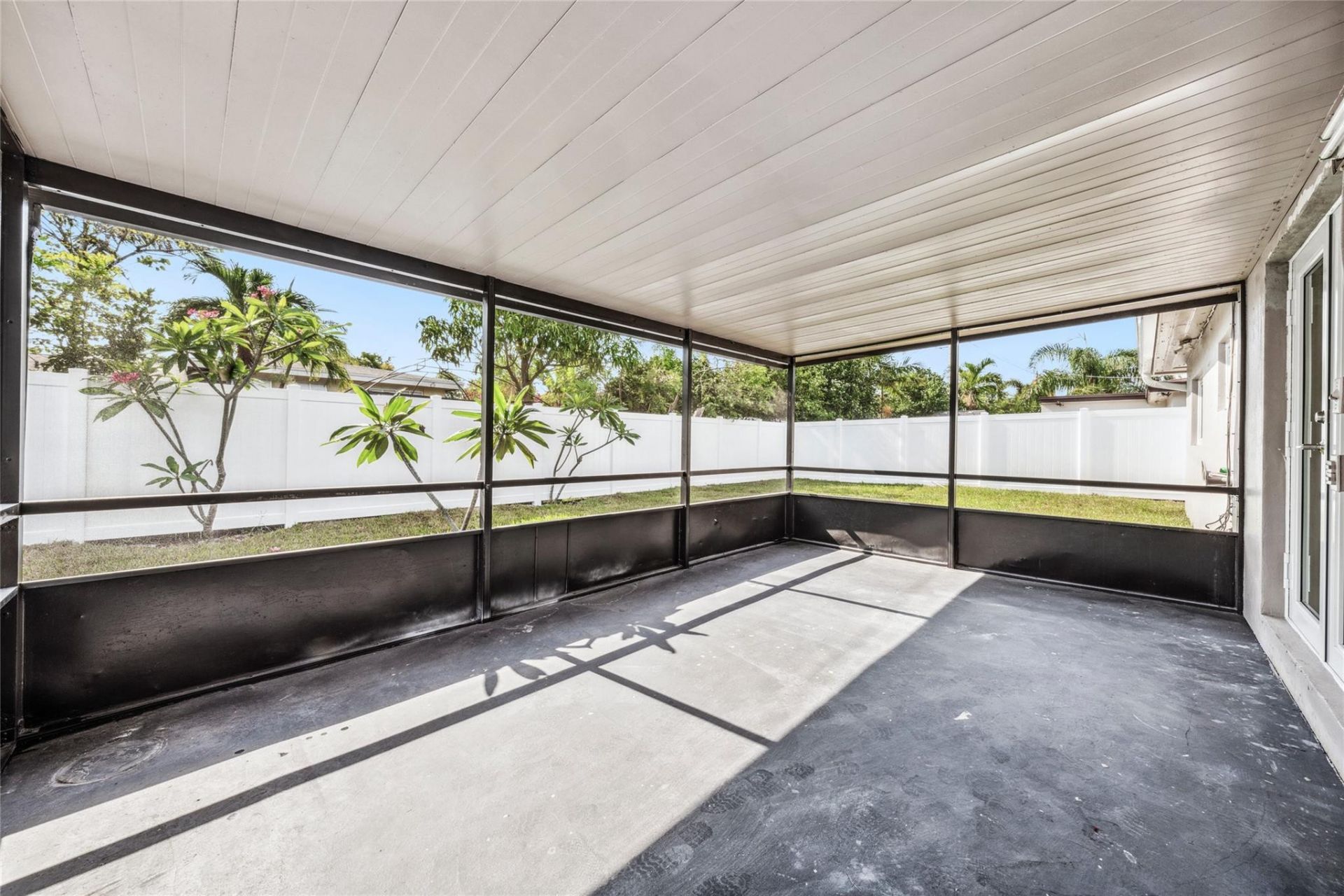 4800 NE 4th Avenue, Fort Lauderdale, FL 33334 Photo