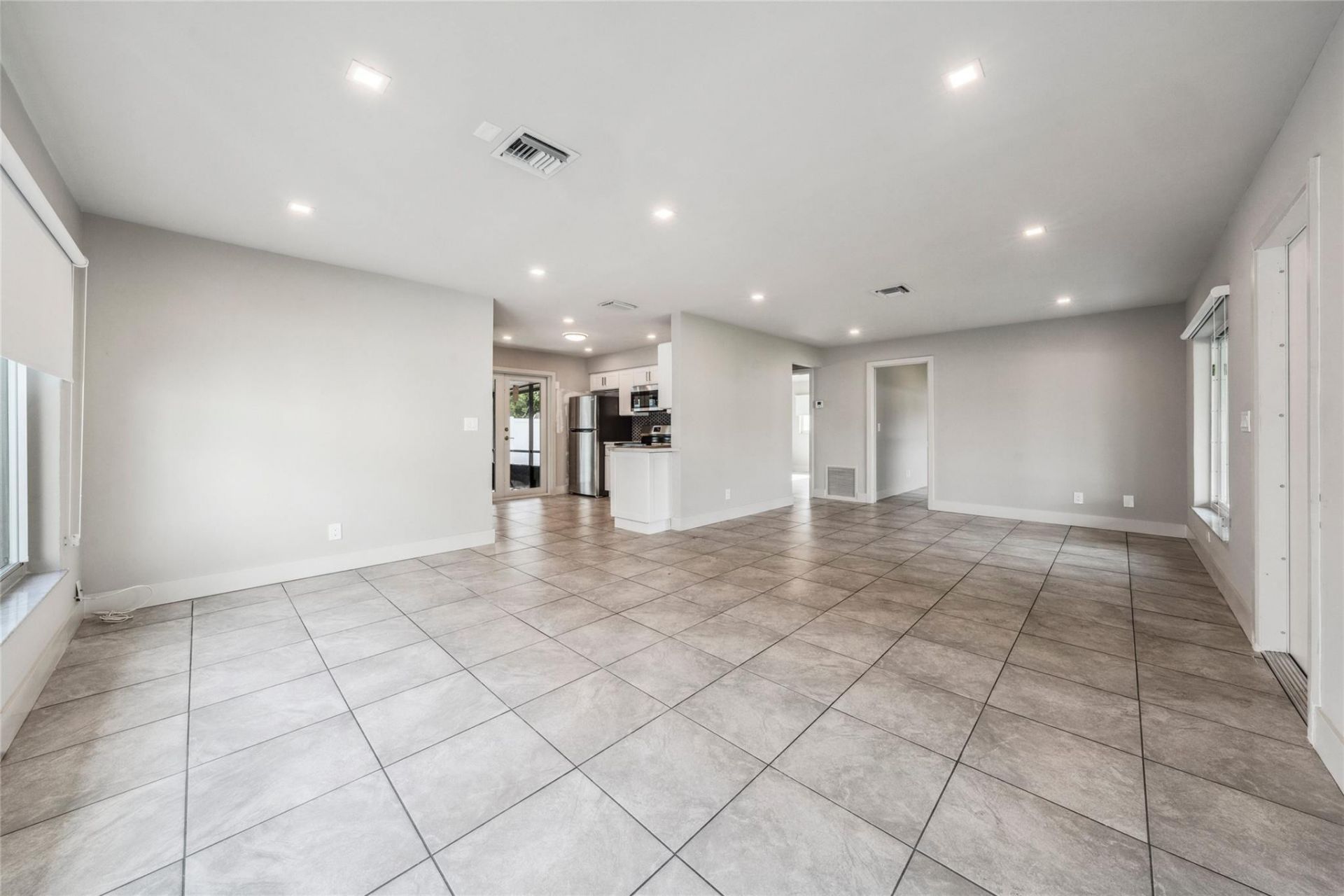 4800 NE 4th Avenue, Fort Lauderdale, FL 33334 Photo