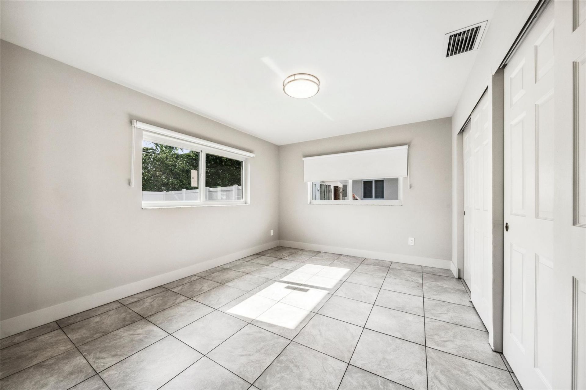 4800 NE 4th Avenue, Fort Lauderdale, FL 33334 Photo