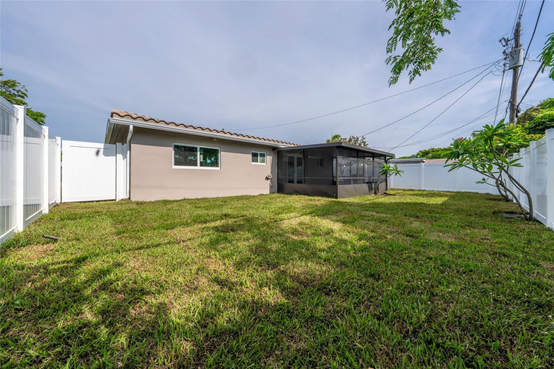 4800 NE 4th Avenue, Fort Lauderdale, FL 33334 Photo