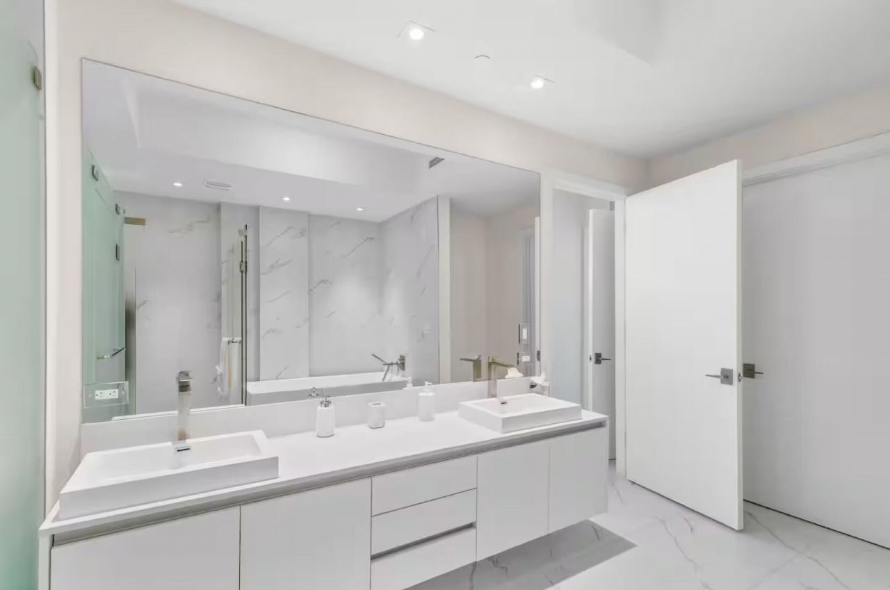 3100 N Ocean Drive, Unit H-1401, Singer Island, FL 33404 Photo