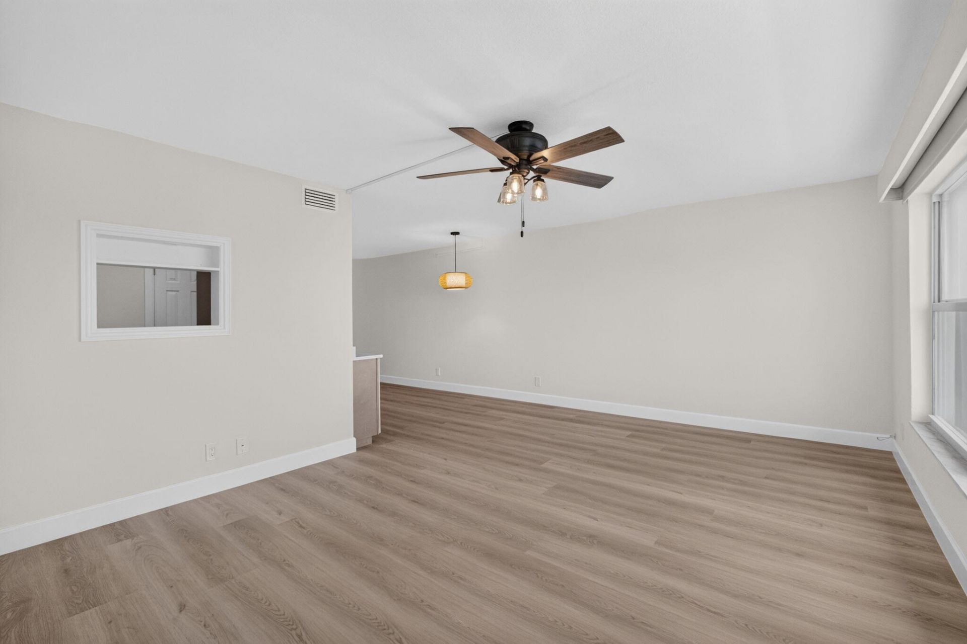 52 Yacht Club Drive, Unit 305, North Palm Beach, FL 33408 Photo