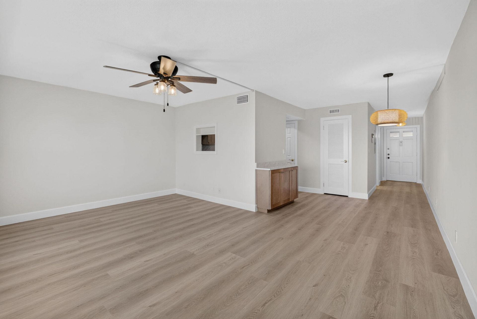 52 Yacht Club Drive, Unit 305, North Palm Beach, FL 33408 Photo