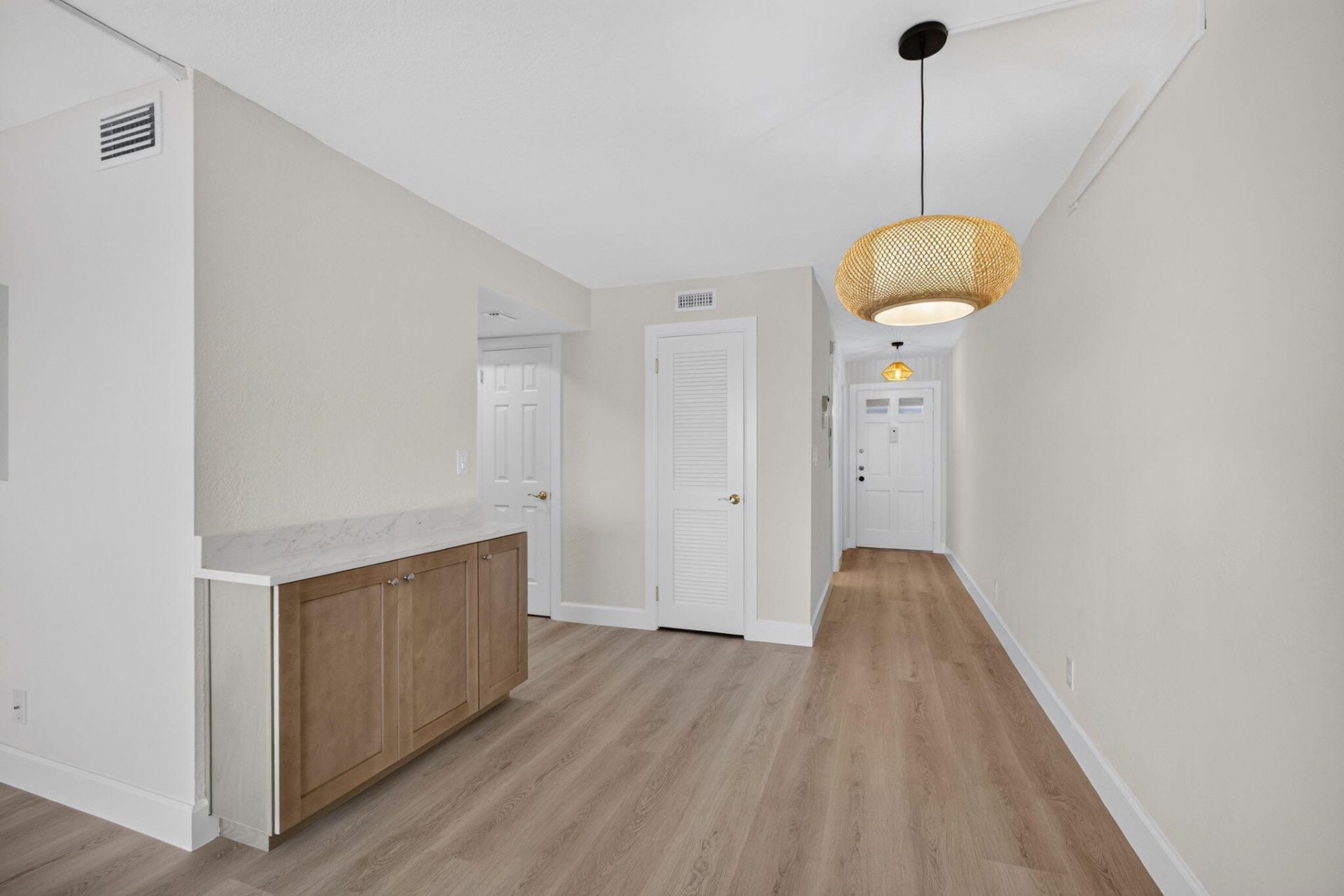 52 Yacht Club Drive, Unit 305, North Palm Beach, FL 33408 Photo