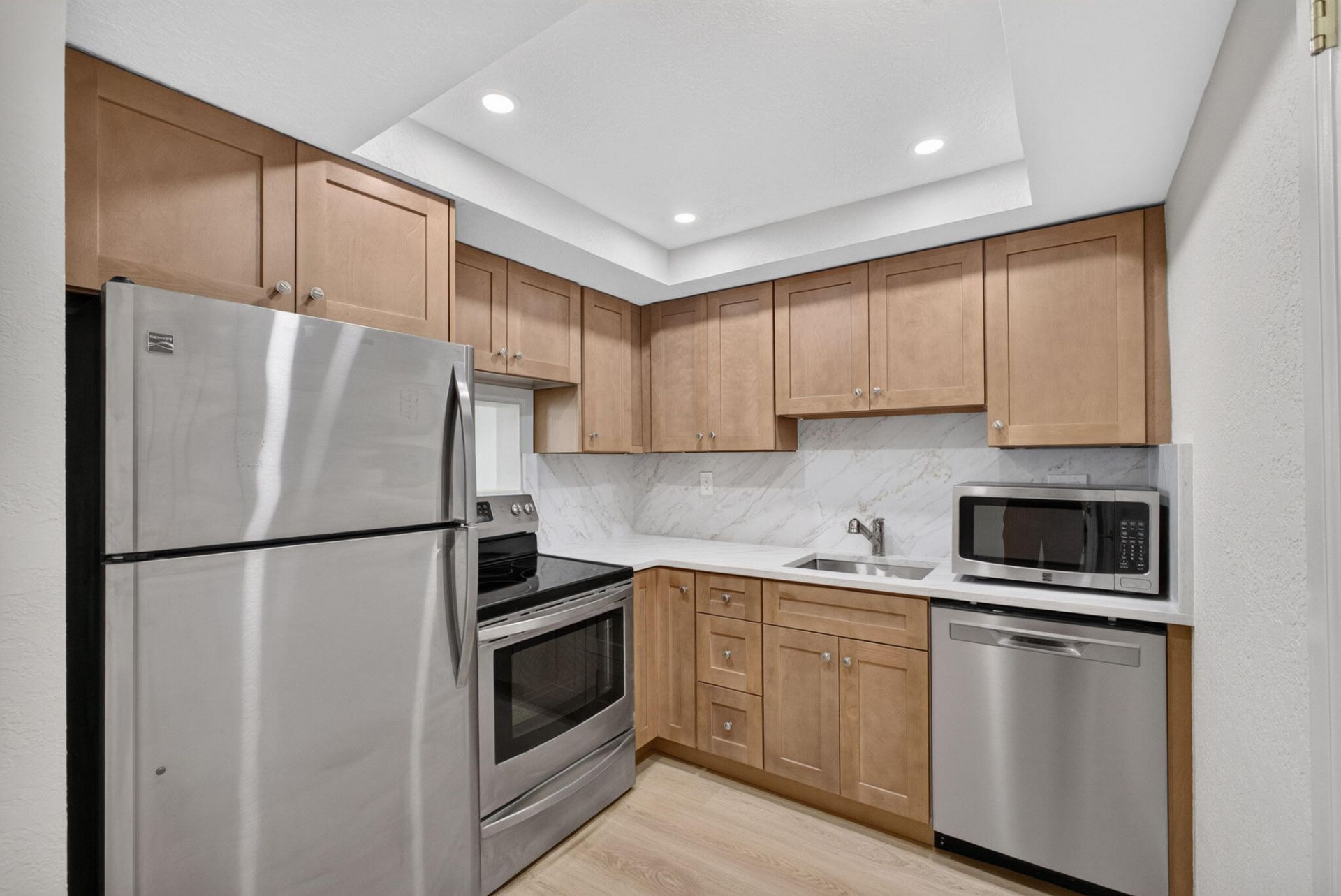 52 Yacht Club Drive, Unit 305, North Palm Beach, FL 33408 Photo
