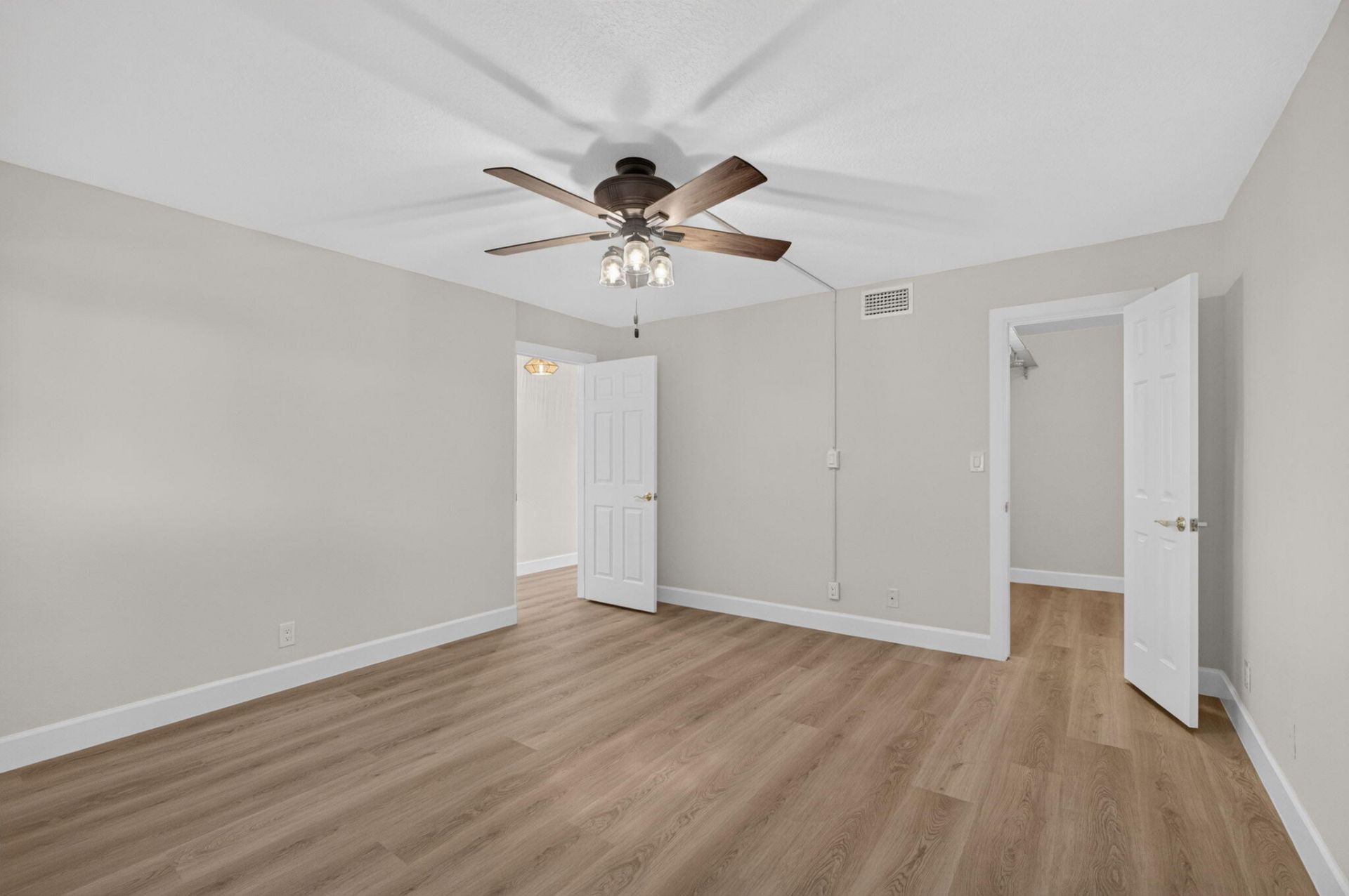52 Yacht Club Drive, Unit 305, North Palm Beach, FL 33408 Photo