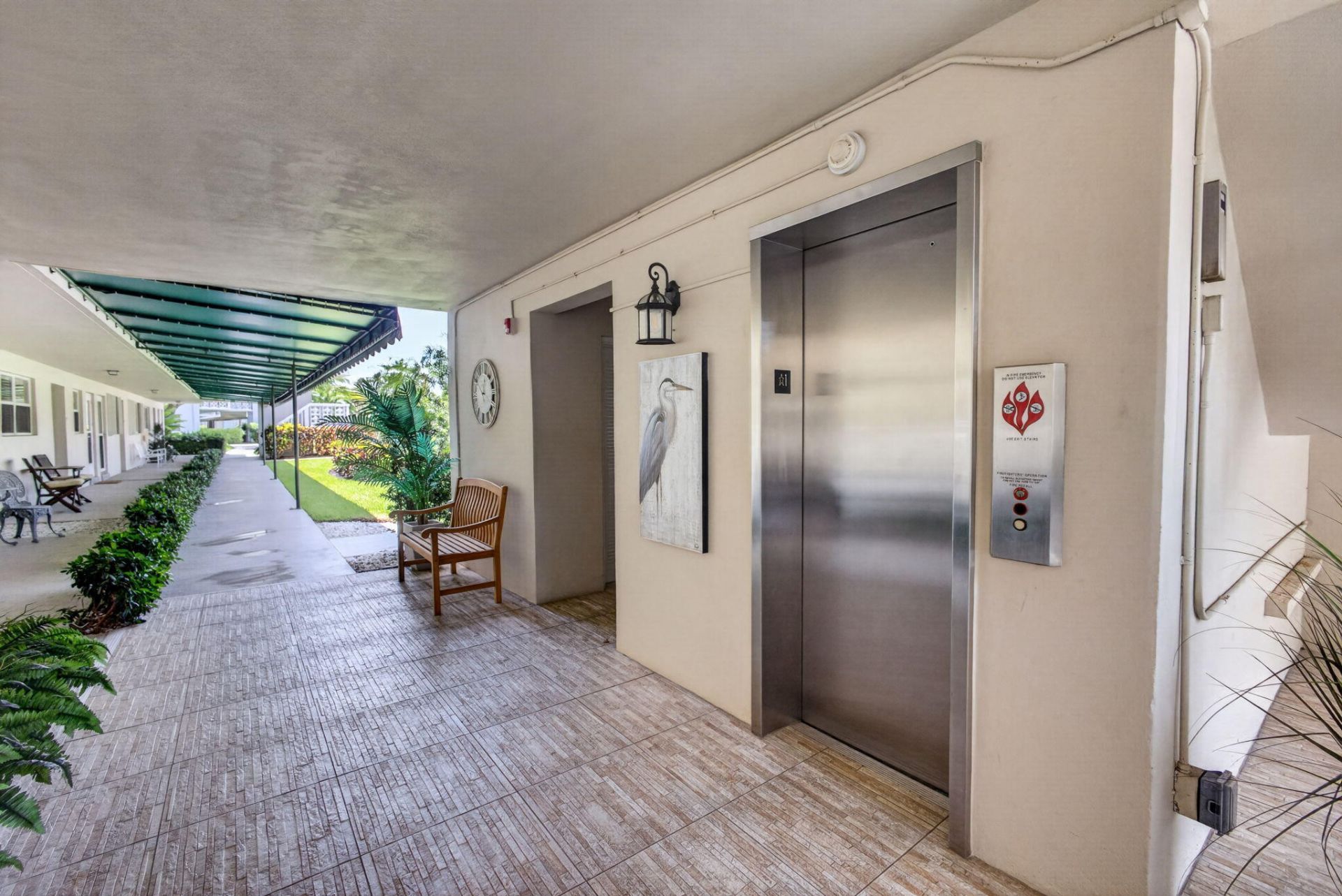 52 Yacht Club Drive, Unit 305, North Palm Beach, FL 33408 Photo