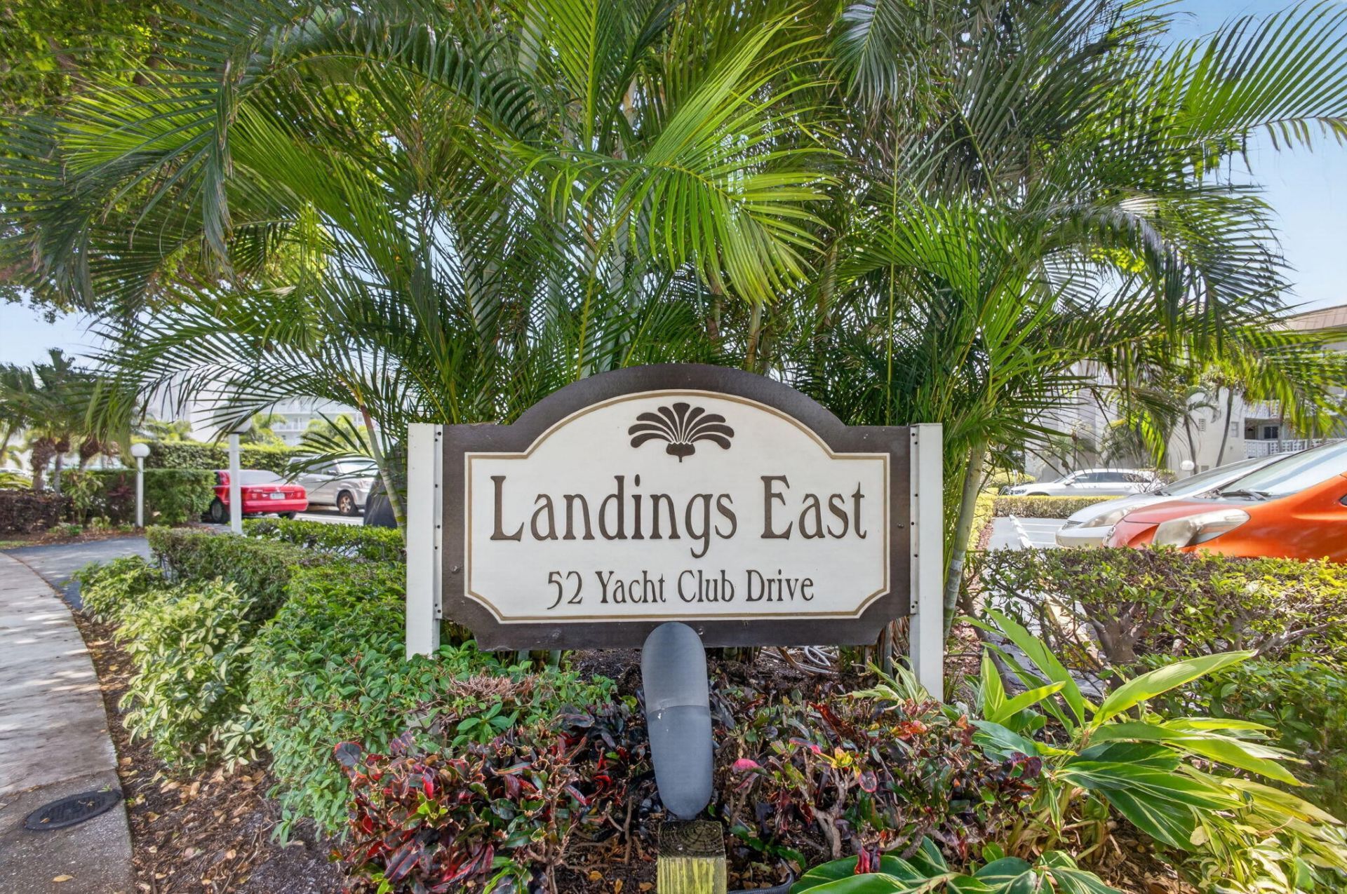 52 Yacht Club Drive, Unit 305, North Palm Beach, FL 33408 Photo