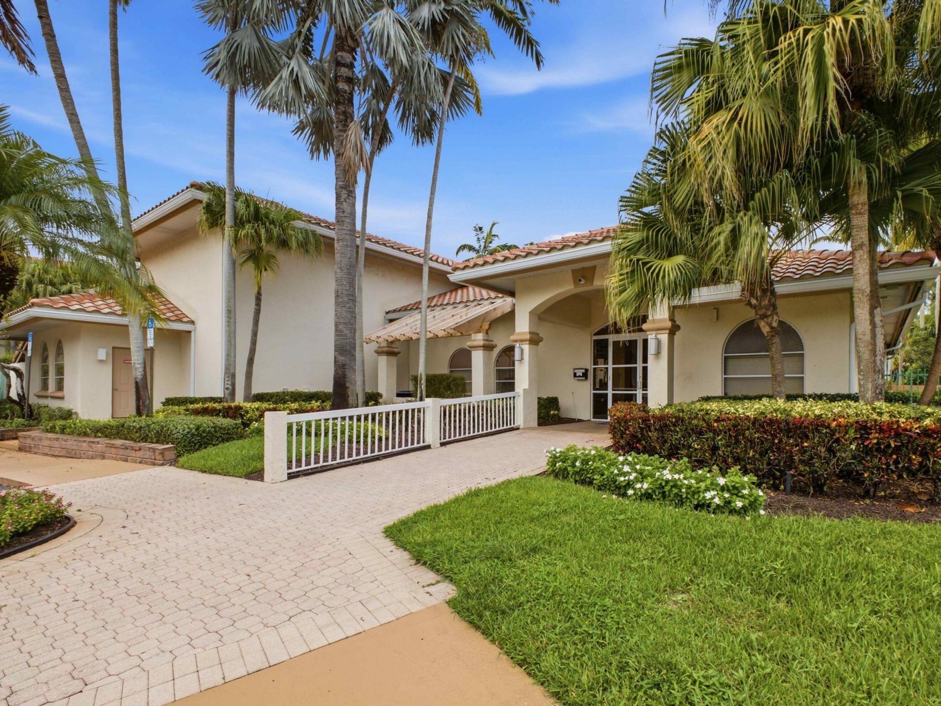 13215 Glenmoor Drive, West Palm Beach, FL 33409 Photo