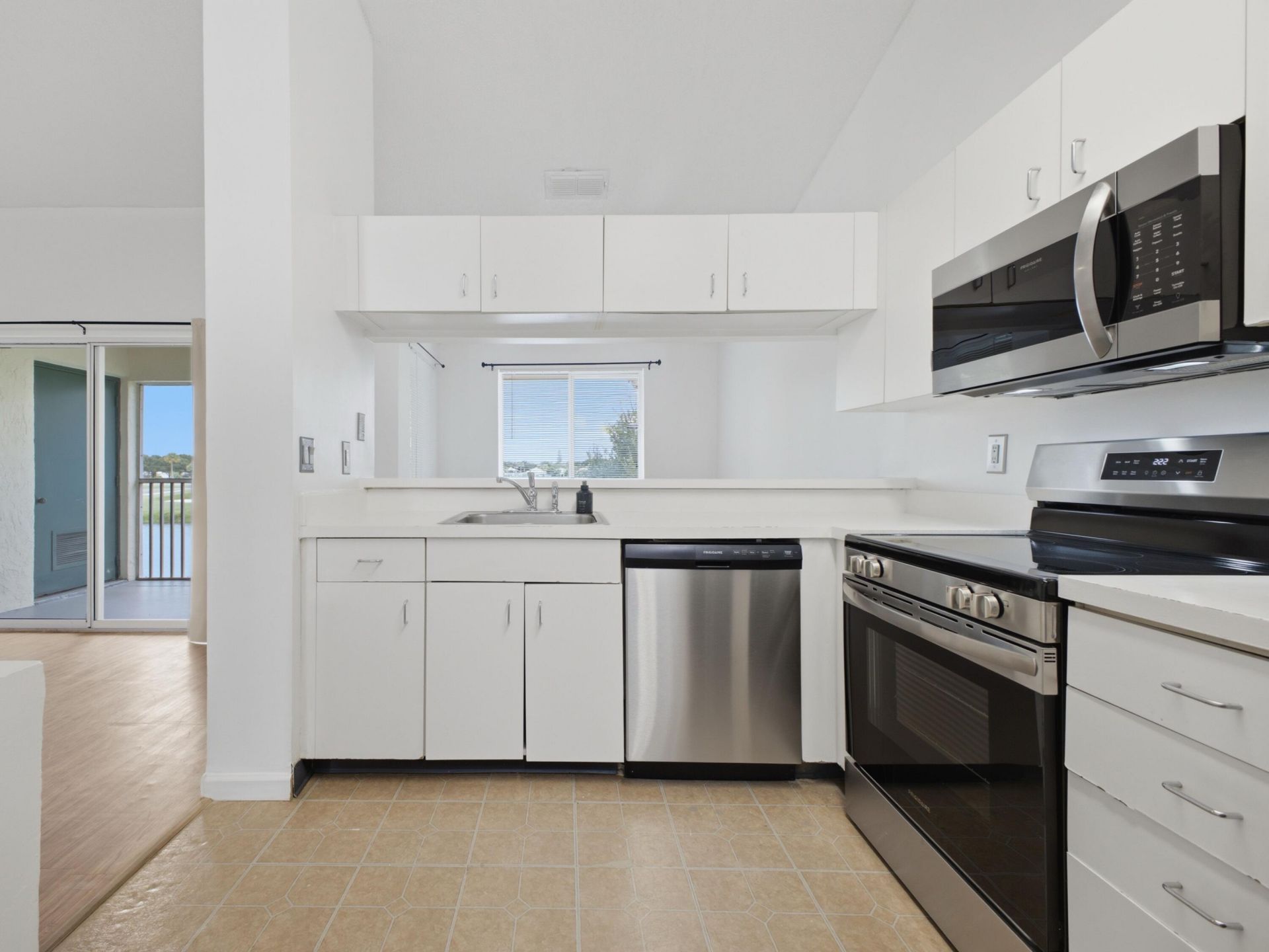13215 Glenmoor Drive, West Palm Beach, FL 33409 Photo